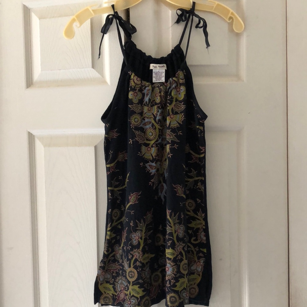 Worn vintage Free People ribbon tie tank size Small